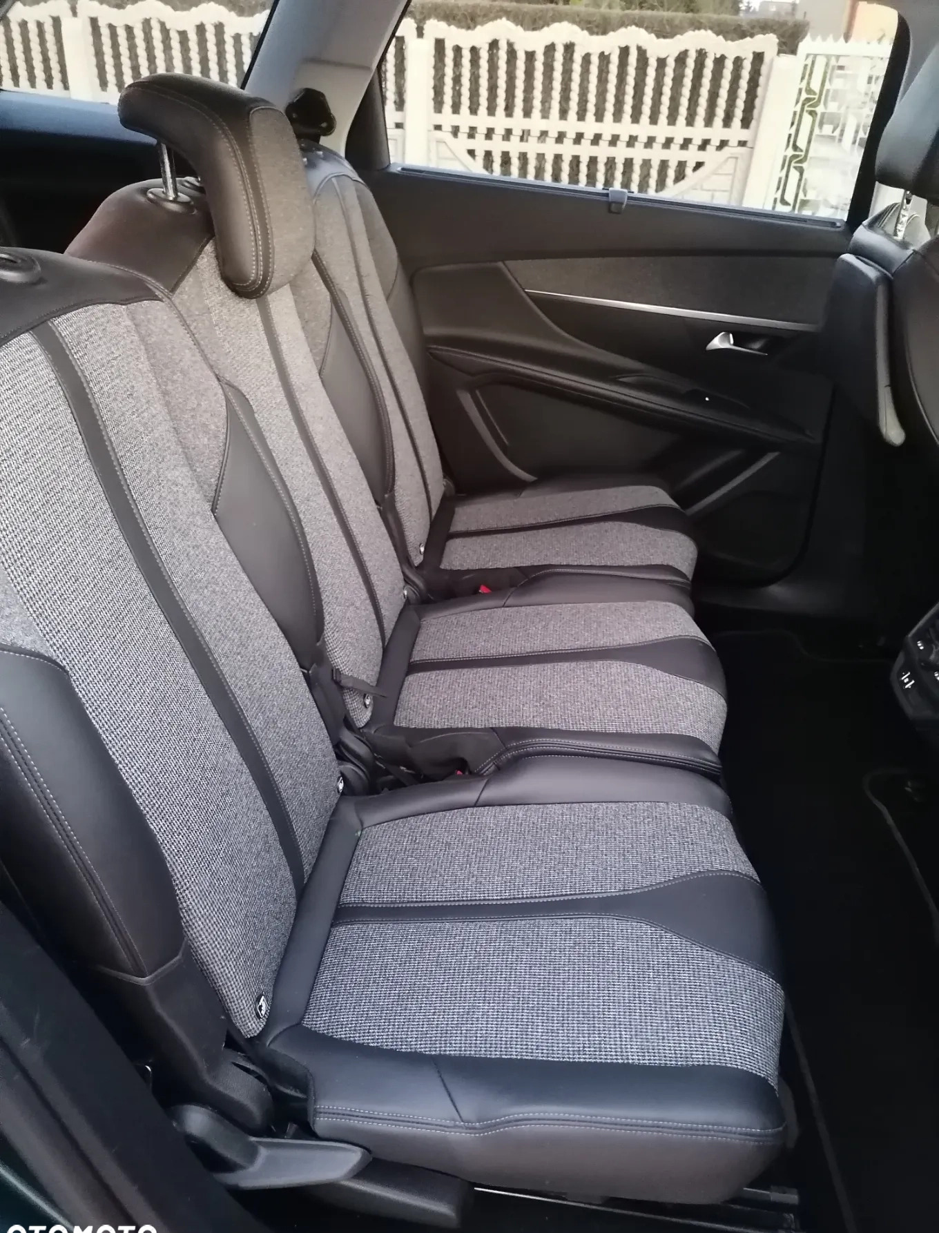 Peugeot 5008 cena 59500 przebieg: 70000, rok produkcji 2018 z Dobiegniew małe 172